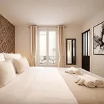 Apartment Louvre *